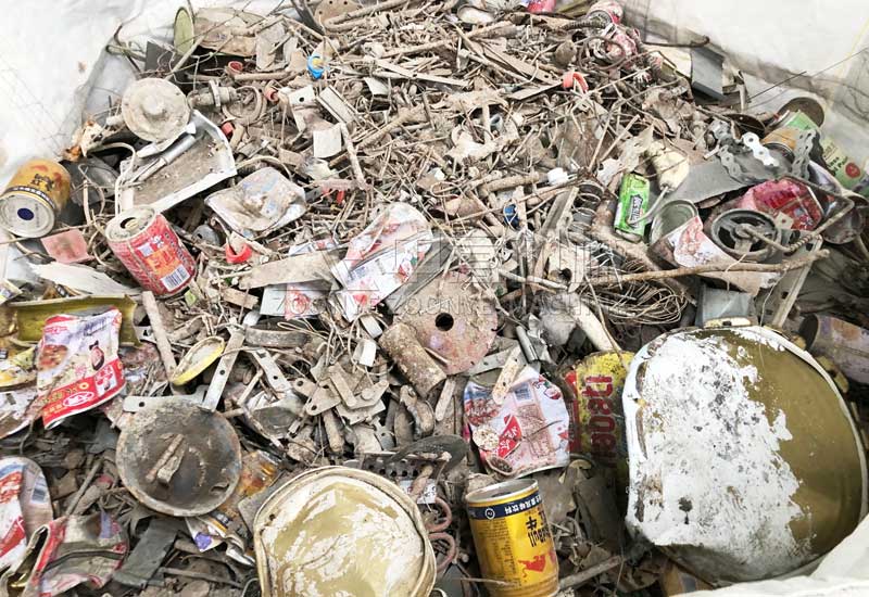 分選出的再生鐵制品 分選出的再生鐵制品